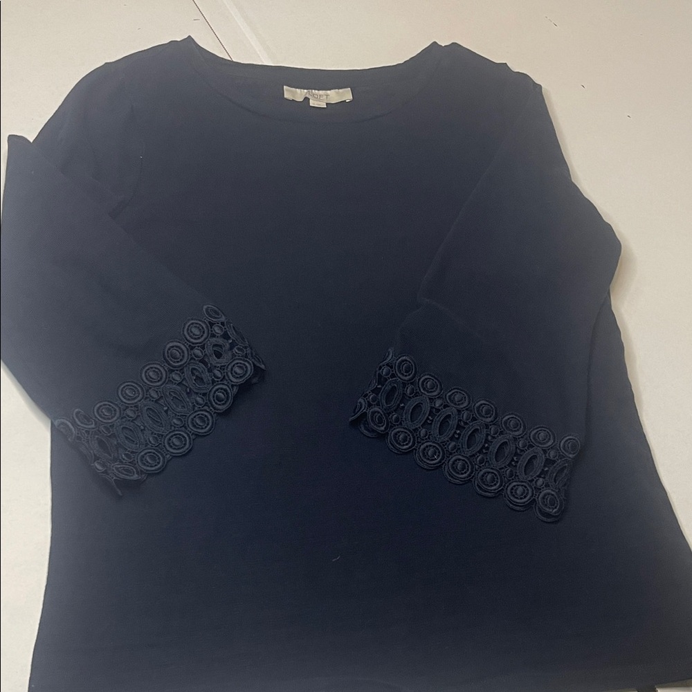 Chic Navy‎ Women's Blouse with Lace Sleeves